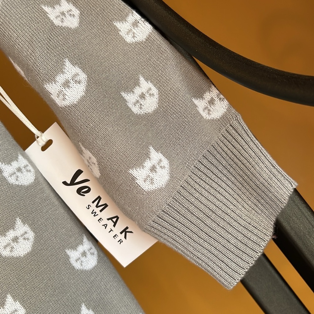 YEMAK Women's Cute Cat Pattern Cardigan
Sweater - Picture 5 of 16
